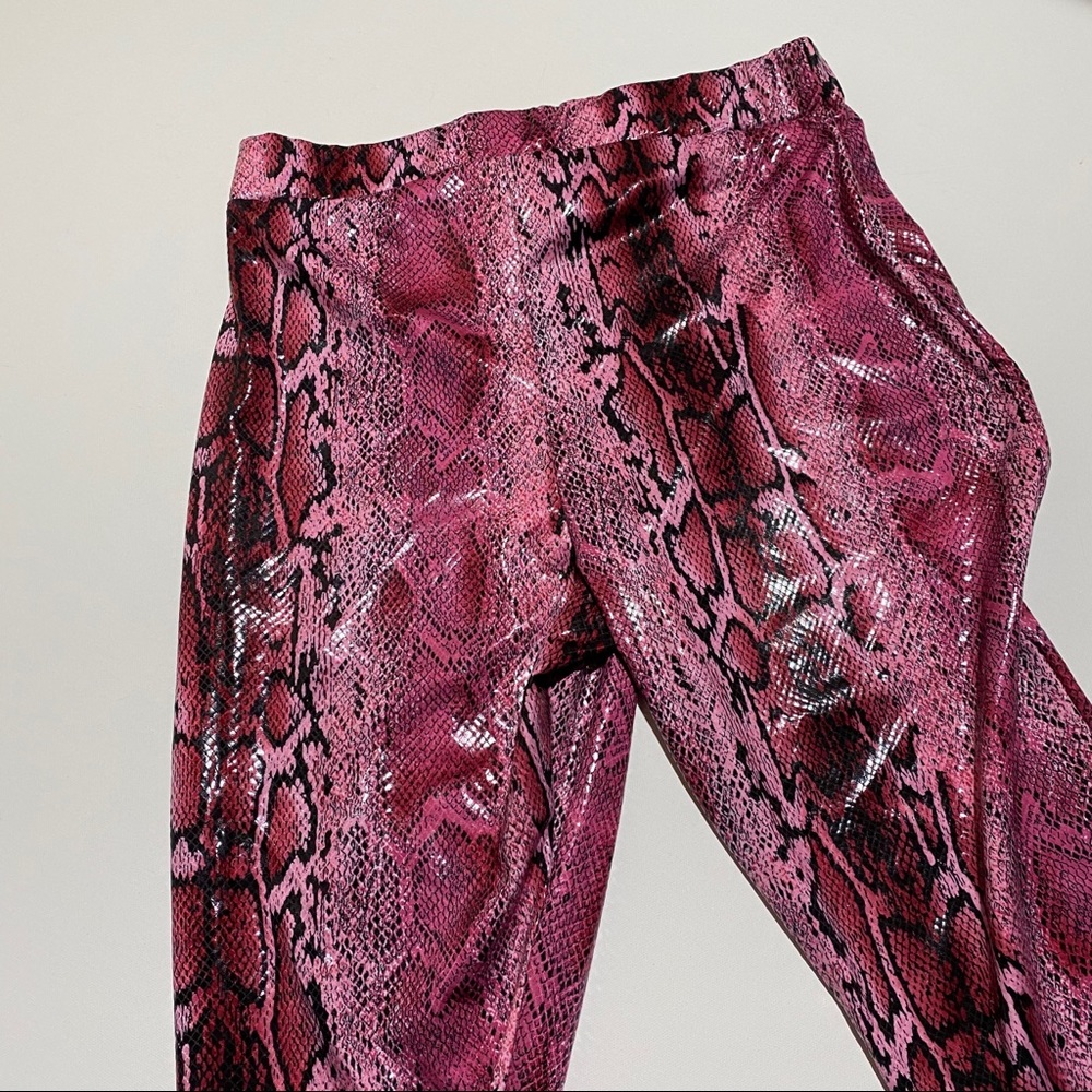Sexy Shiny Pink Snake Reptile Print Leggings - Picture 4 of 7